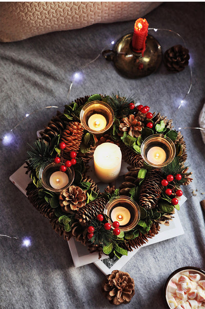 Christmas wreath candlestick decoration null