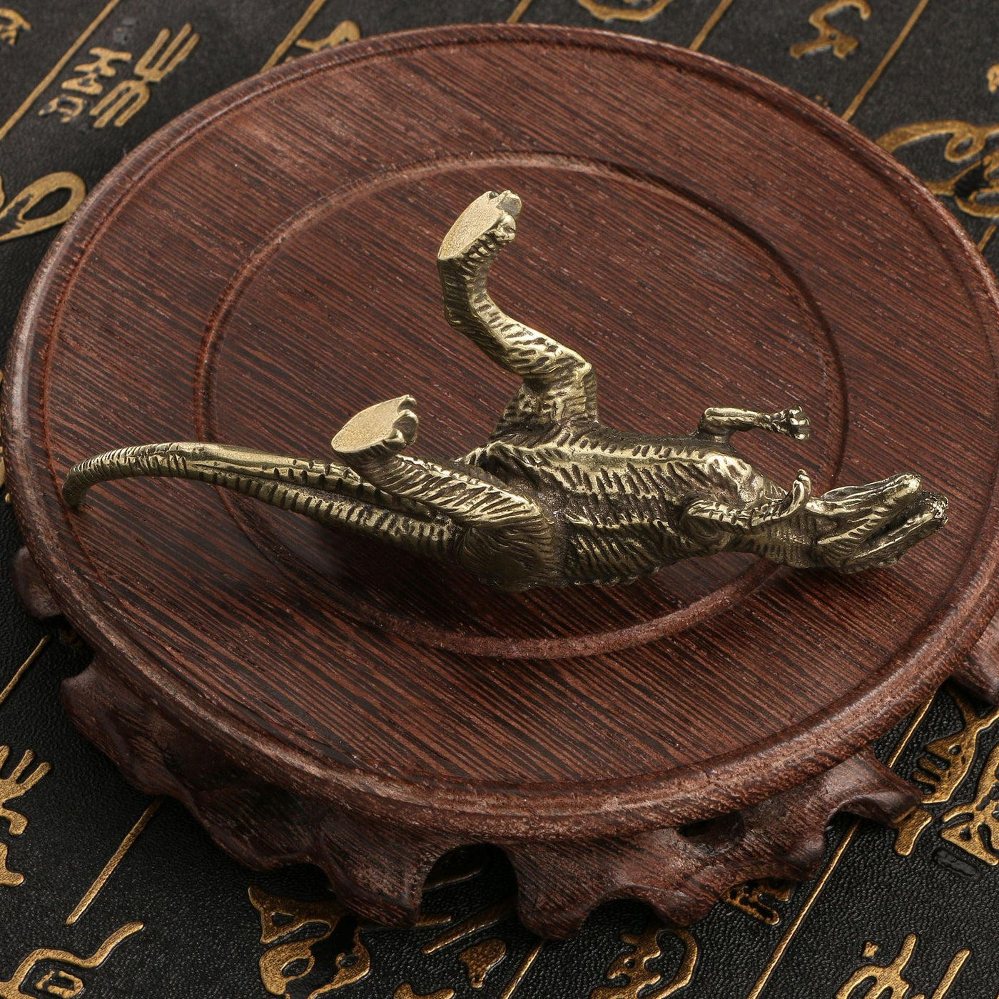 American Allosaurus Dinosaur Ornaments Tea Ornaments null