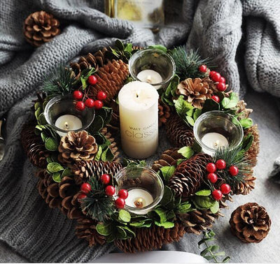 Christmas wreath candlestick decoration null